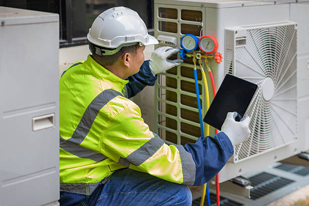 Professional Hvac technician working in Jamestown, OH